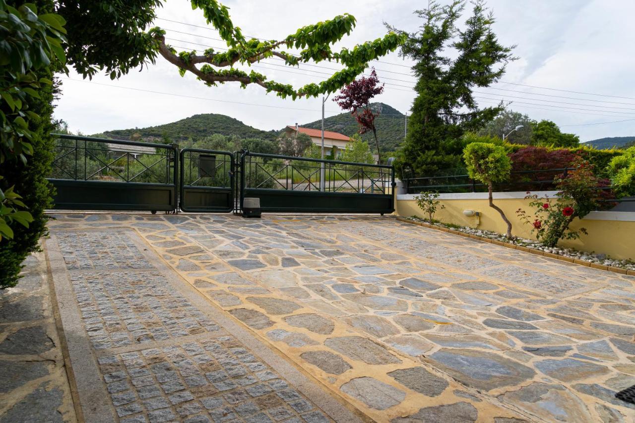 Sea Path Apartment PalaiónTsiflíkion Exterior foto